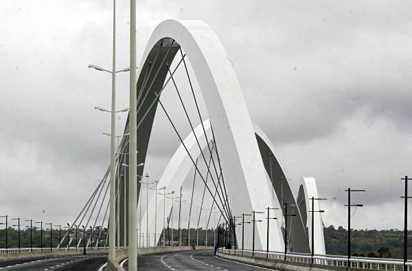 Ponte Juscelino Kubitschek Mit der freundlichen Genehmigung von Agencia Brasil. Bild eingesendet von Alexandre Chan