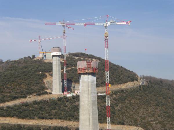 Millau ViaductNorthern abutment and piers P1 and P2 