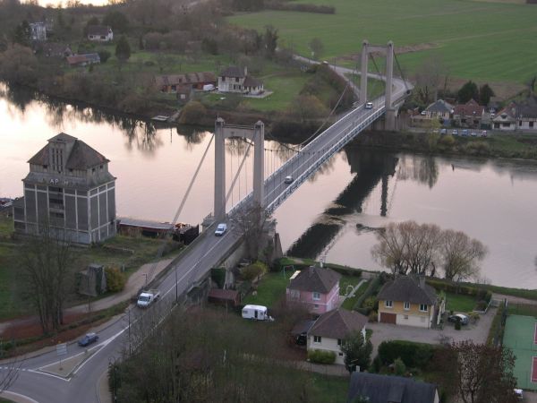 Pont suspendu des Andelys 