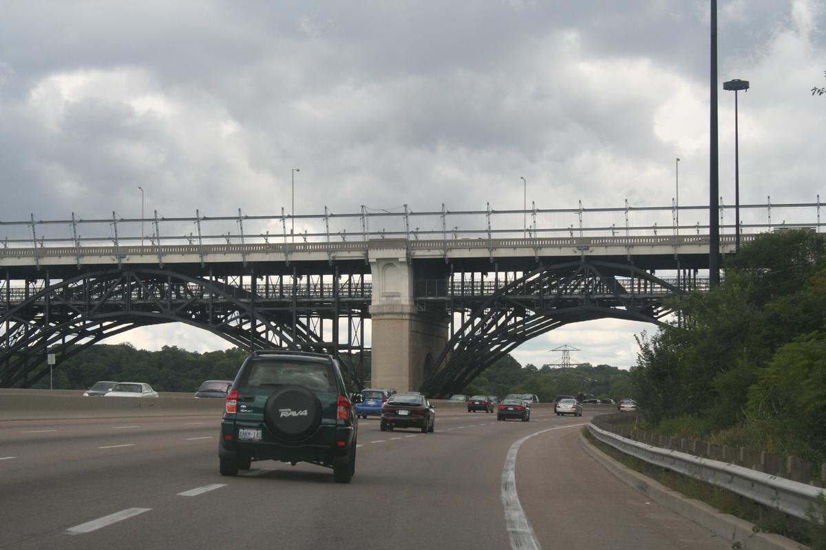 Bloor Street Viaduct - Toronto - Ontario - Canada 