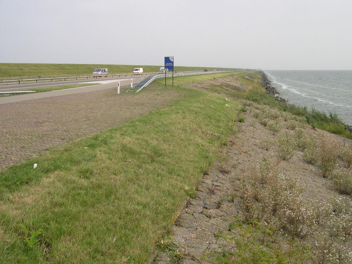 Afsluitdijk - Entre Den Oever et Harlingen - Zuiderzee - Hollande 