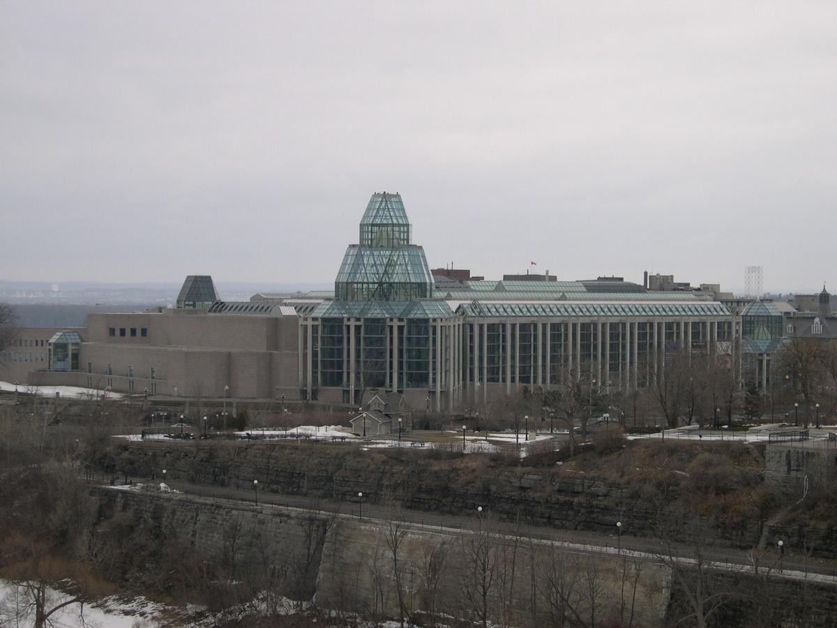 National Gallery of Canada - Musée des Beaux-Arts du Canada Ottawa - Ontario - Canada Angle de la promenade Sussex et de la rue St-Patrick