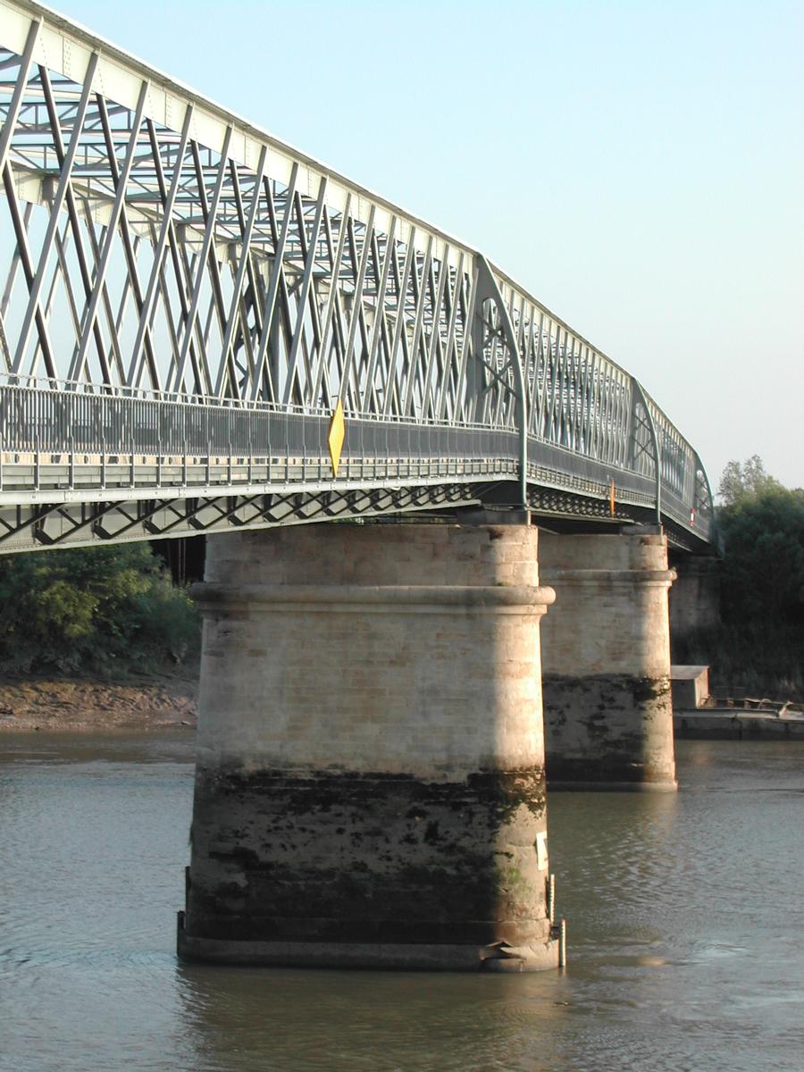 Pont de Langoiran - Langoiran - Gironde - Aquitaine - France 