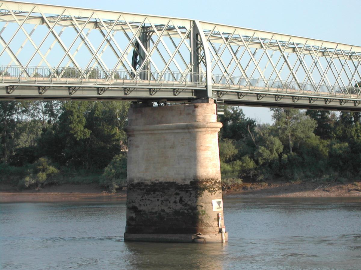 Garonnebrücke, Langoiran 