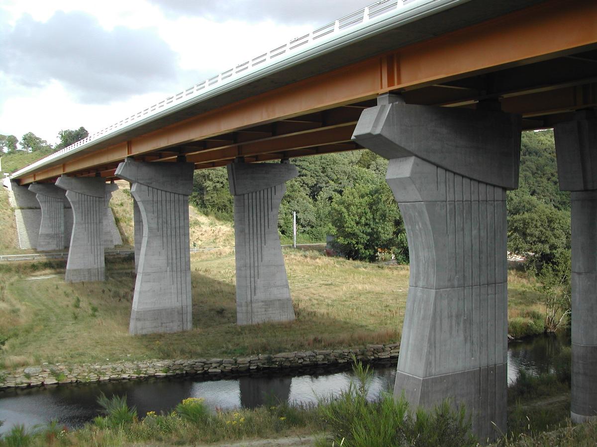 Hyères-Viadukt, Carhaix 