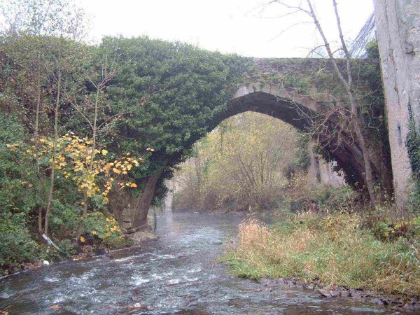 Vieux Pont de Boussac, Creuse, Frankreich 