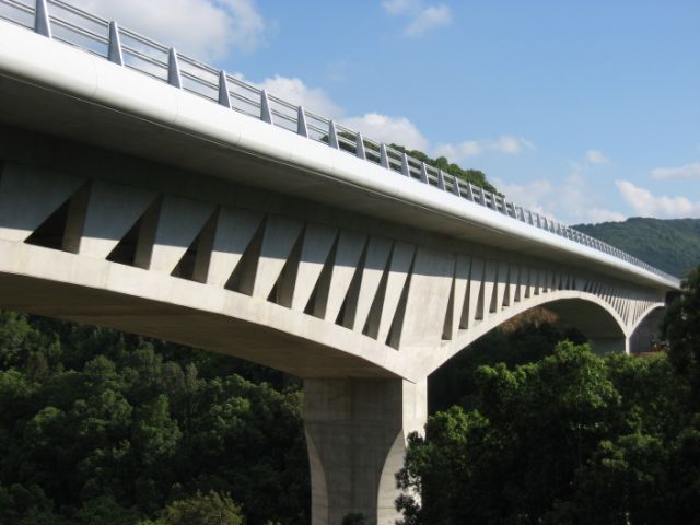 Viaduc sur le Taravo 