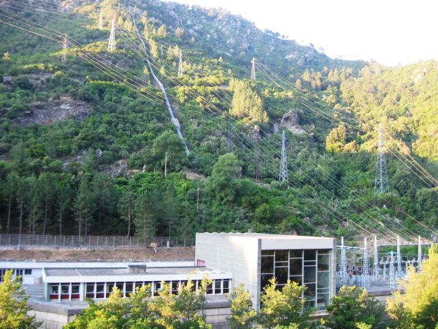 conduite forcée et centrale électrique de Corsica 