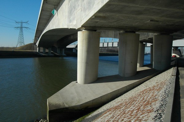 Dintelhaven Bridge 