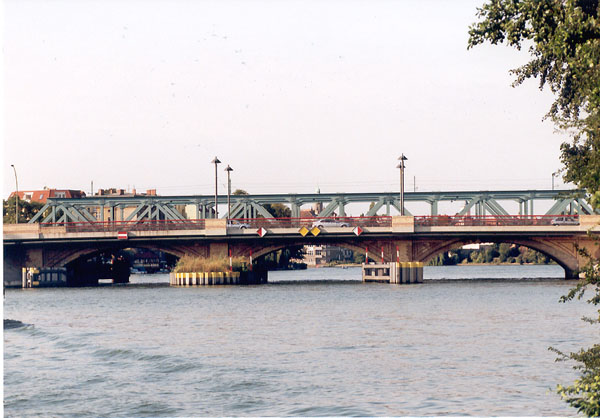 Lange Brücke, Berlin 