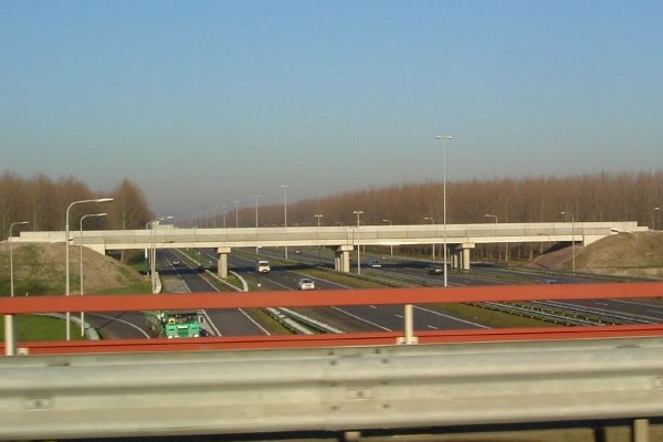 Betuweroute crossing motorway A2 at Knooppunt Deil 