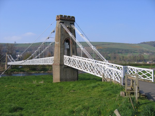 Melrose Chain Bridge 