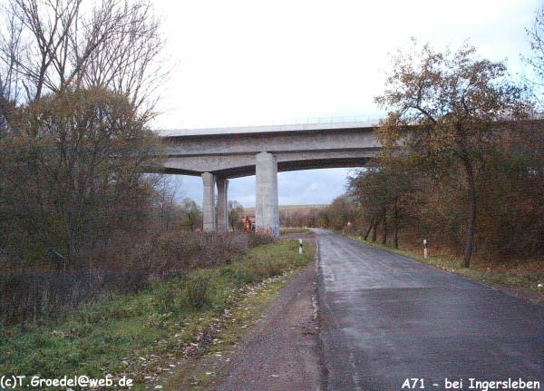 Ingersleben: Eisenbahnbrücke und Autobahnbrücke für die A71 über die L2154 