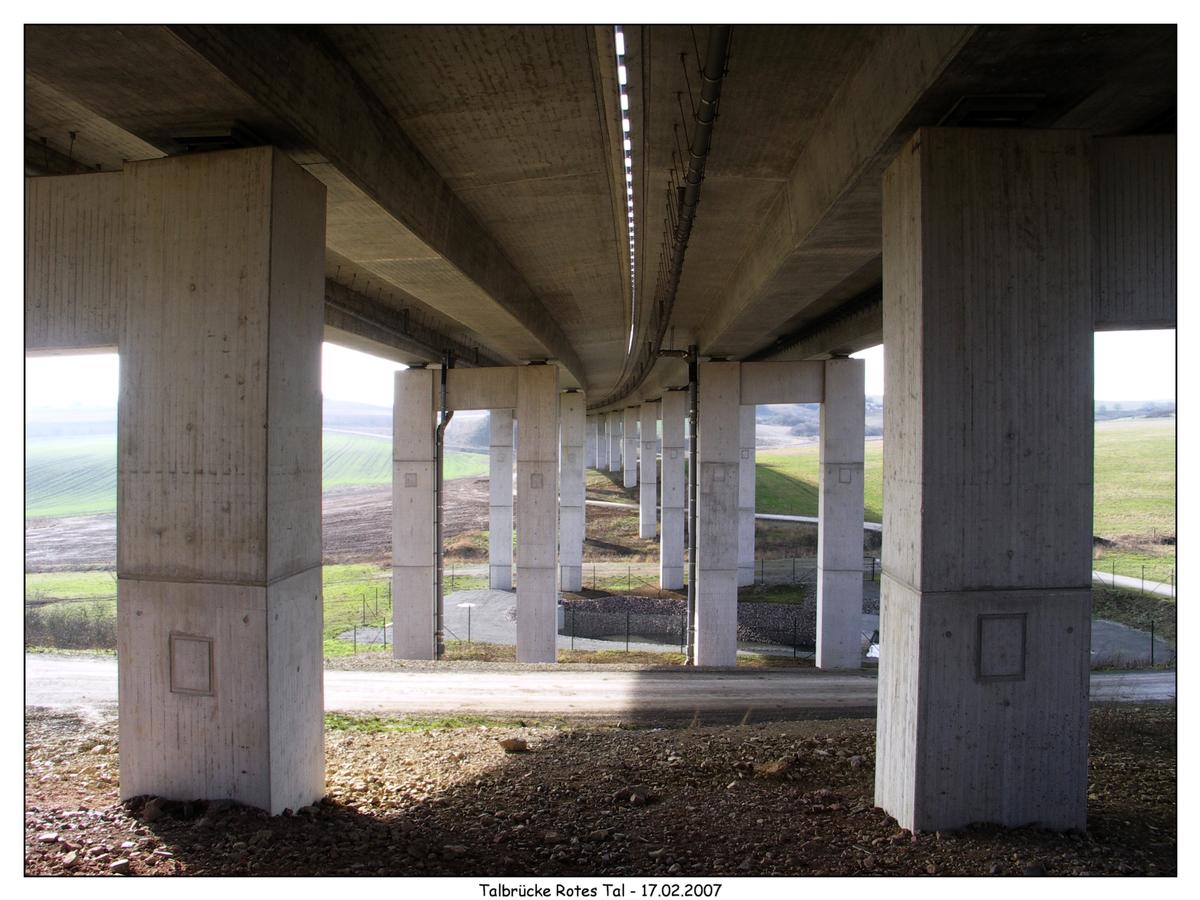 Brücke «rotes Tal» der A71 