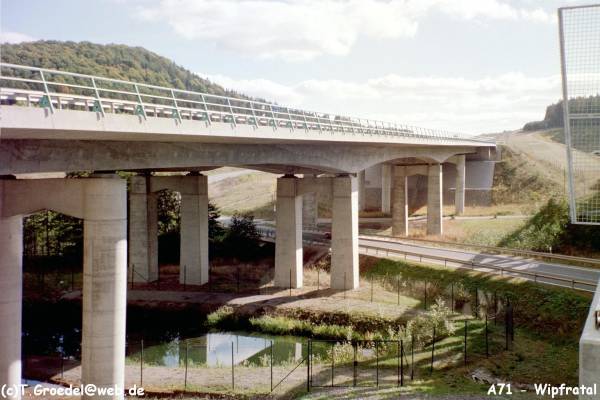 Autobahn A71
Wipfratalbrücke 