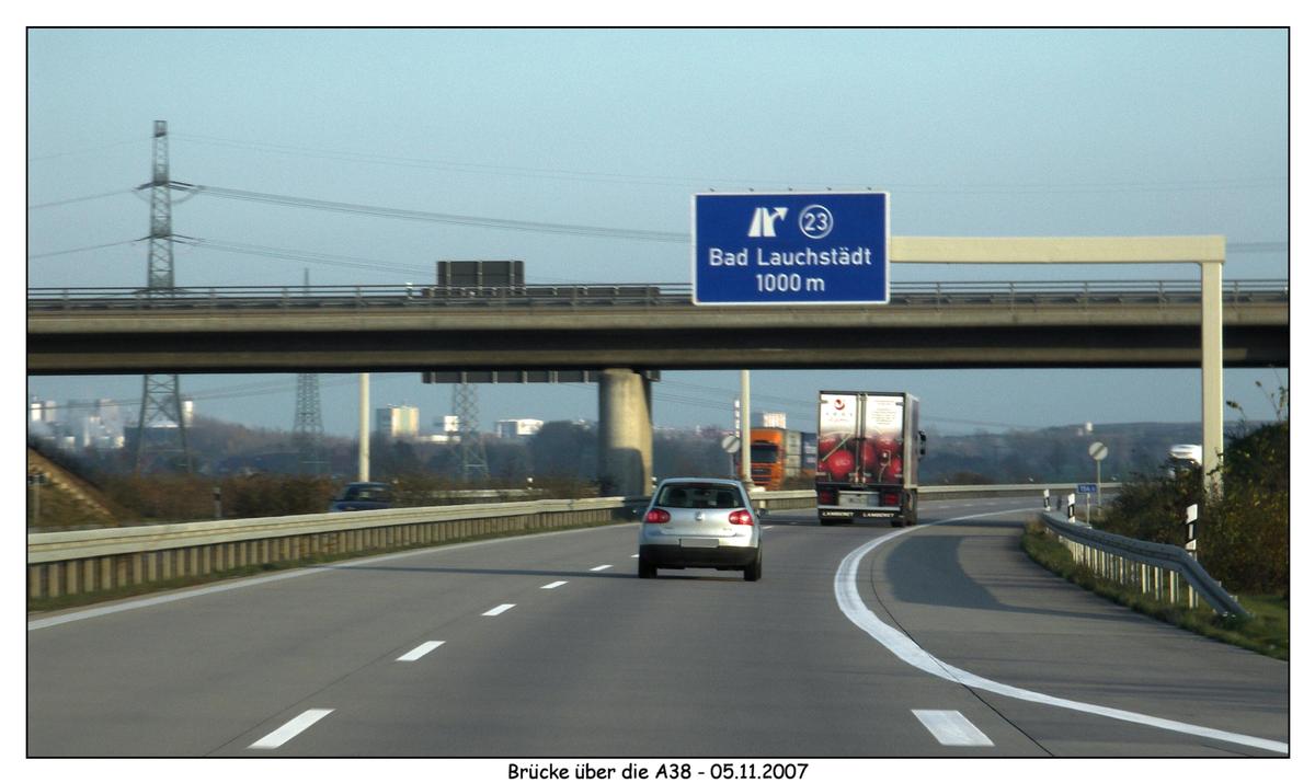 Autobahn A 38 - passage supérieur à Bad Lauchstädt 