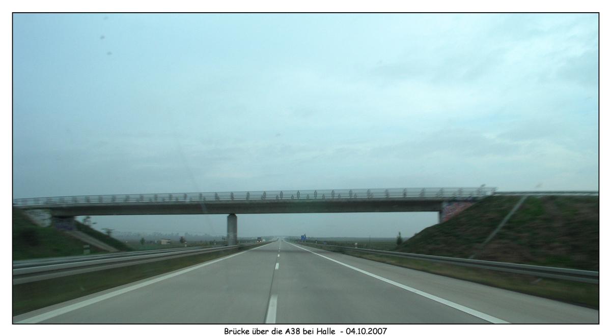 Passage supérieur sur l'Autobahn A38 