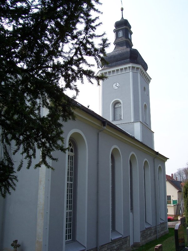 Kirche «St Peter und Paul» in Kraftsdorf 