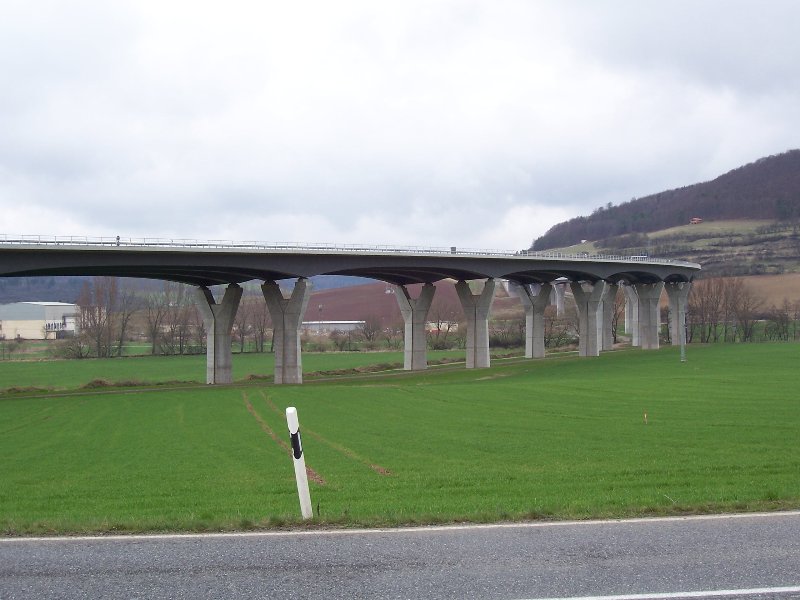 Autobahnbrücke über das Werratal bei Einhausen 