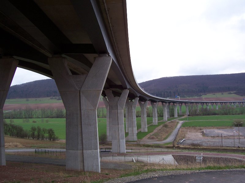 Autobahnbrücke über das Werratal bei Einhausen 