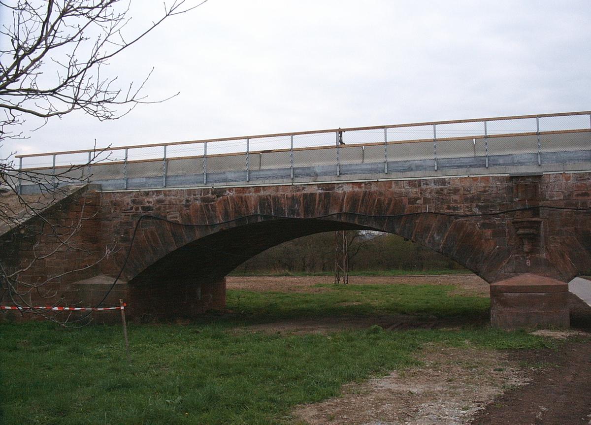 Pont de Naumburg-Rossbach sur la Saale 