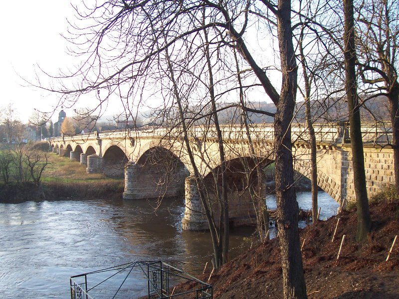 Saaleck-Lengefeld Bridge at Bad Kösen. Carries the L203 across the Saale 