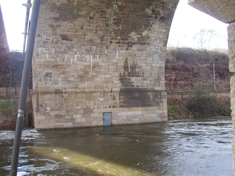 A4 Saaletalbrücke, «Hochwasser» an der Saalebrücke 