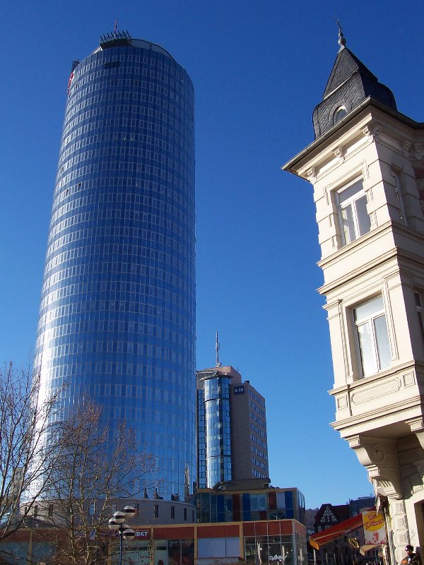 Intershoptower von der Johannisstraße 