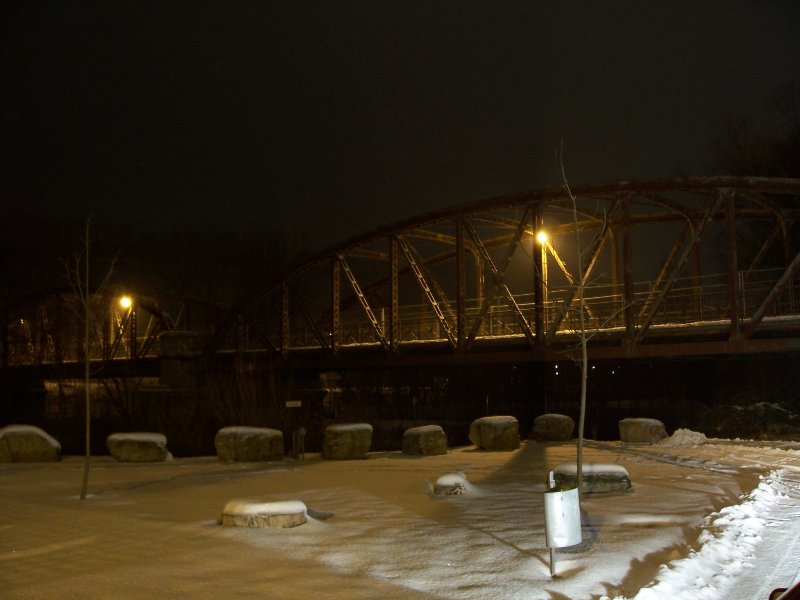 Karl Alexander Bridge at night 