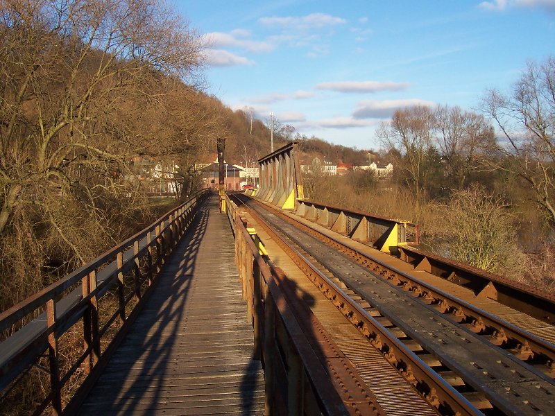 Orlatalbahn Bridge across the Saale 