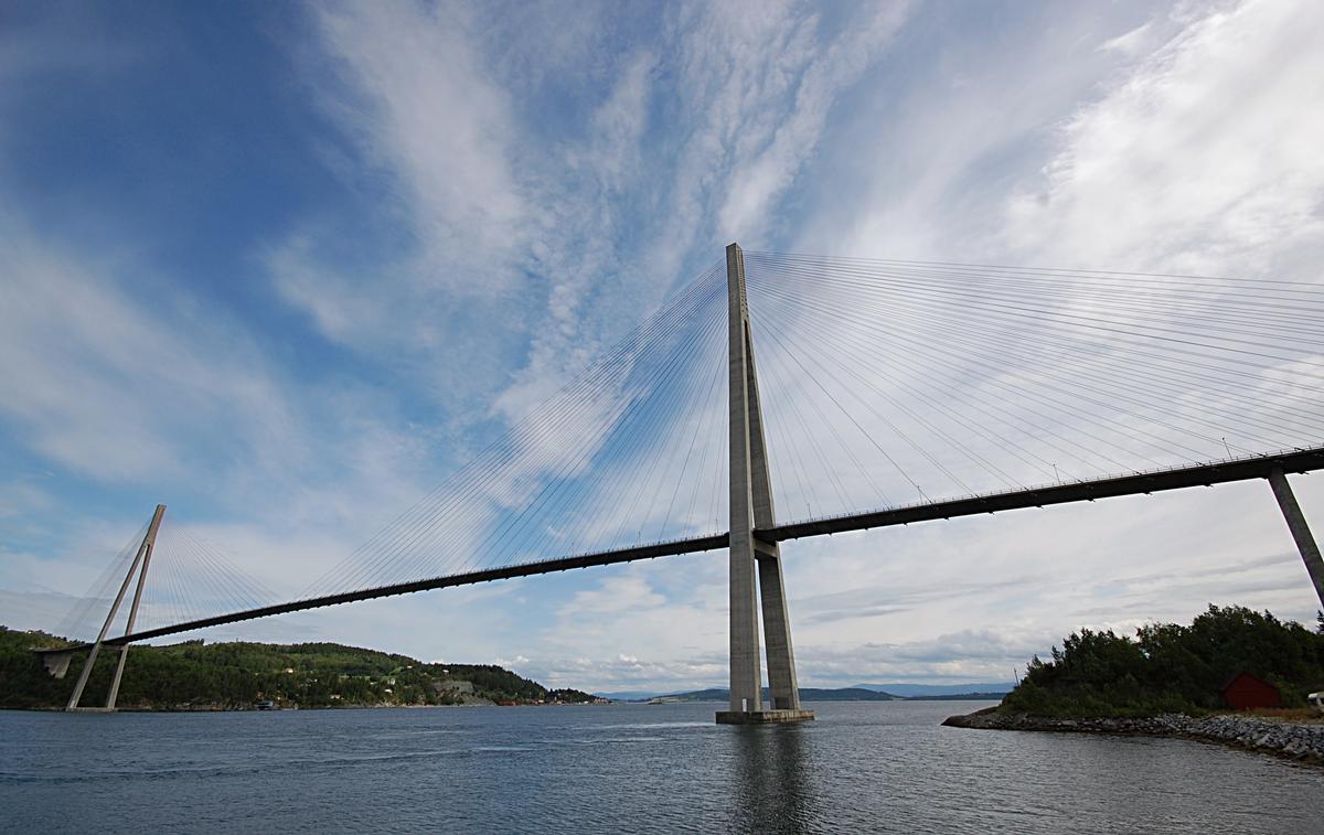 Skarnsundet Bridge, Norway, Cable-stayed 