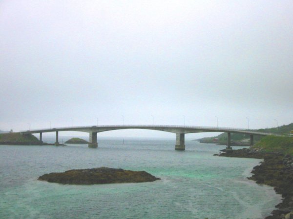 Sundklakkstraumen Bridge 