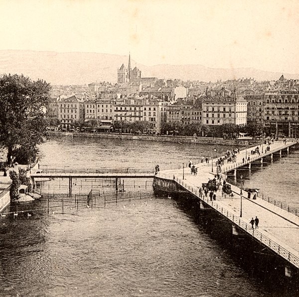 Pont des Bergues, Genève. Vue stéréoscopique, vers 1900. 