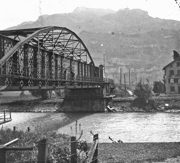 Weesen (SG), pont sur la Linth. Vue stéréoscopique, vers 1900. 