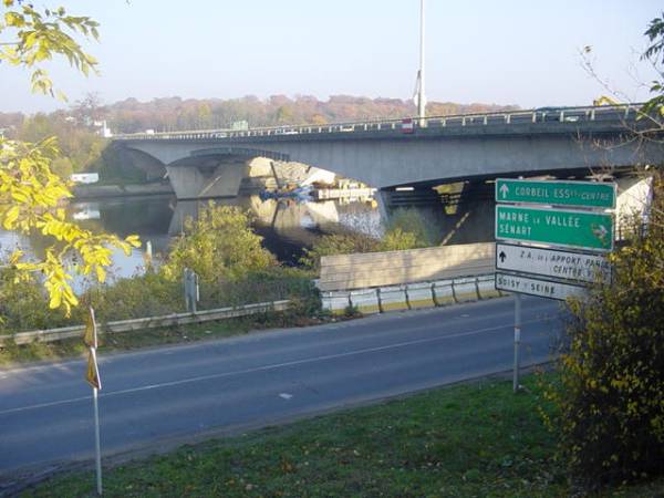 Pont autoroutier de Corbeil-Essonnes 