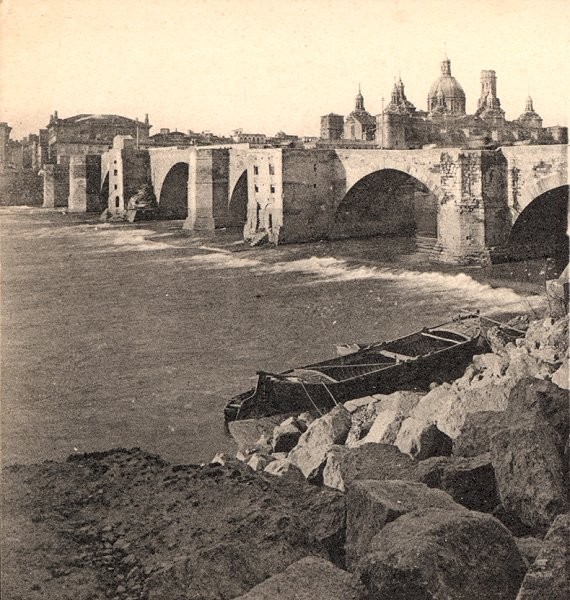 Puente de Piedra, Zaragoza. Stereoscopic view around 1900 
