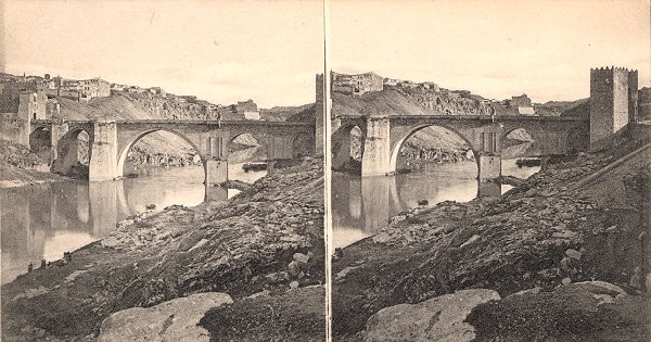 San Martin Bridge, Toledo. Stereoscopic view around 1900 