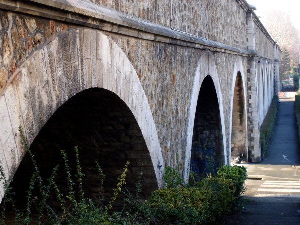 Siphonbrücke in Cache als Teil des Aquäduktes von Loing und Lunain 