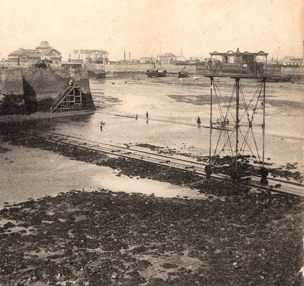Pont roulant de Saint-Malo. Vue stéréoscopique, vers 1900. 