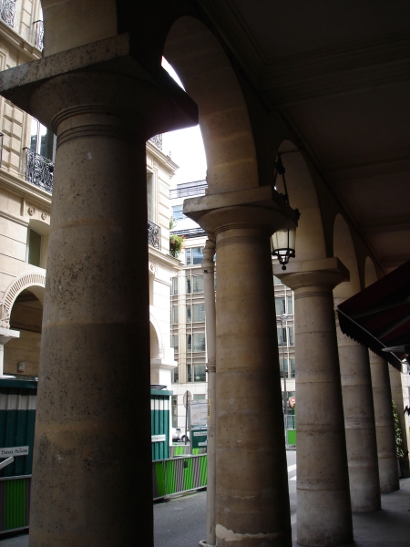 Rue des Colonnes Buildings, Paris (2nd Arrondissement) 