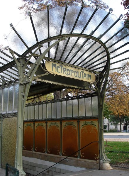 Libellule de la Porte Dauphine. Métro de Paris, ligne n°2 