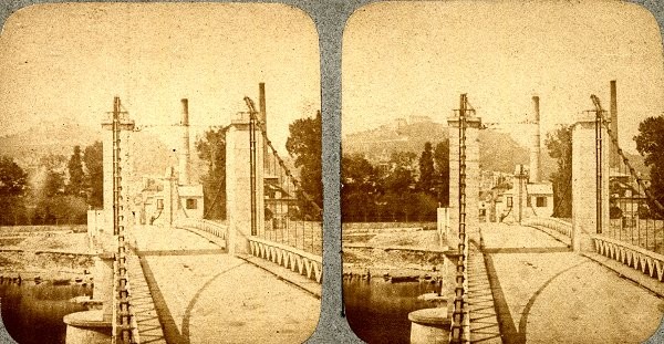 Pont suspendu de Suresnes. Vue stéréoscopique, vers 1870. 