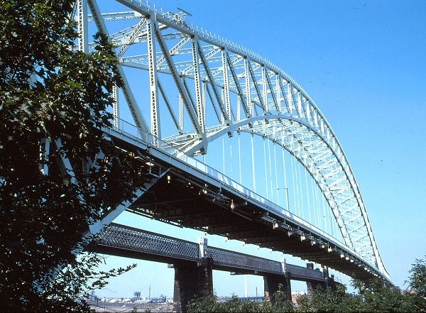 Runcorn Bridge. Silver Jubilee Bridge 