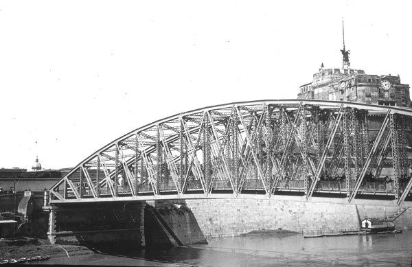 Pont métallique du Borgo, Château Saint-Ange. Vue stéréoscopique, vers 1900. 