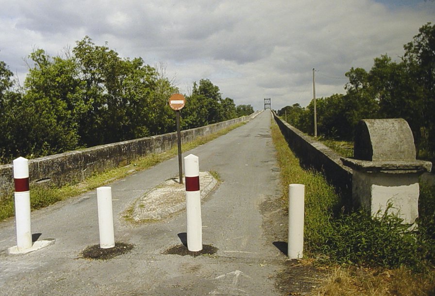 Tonnay-Charente Bridge 