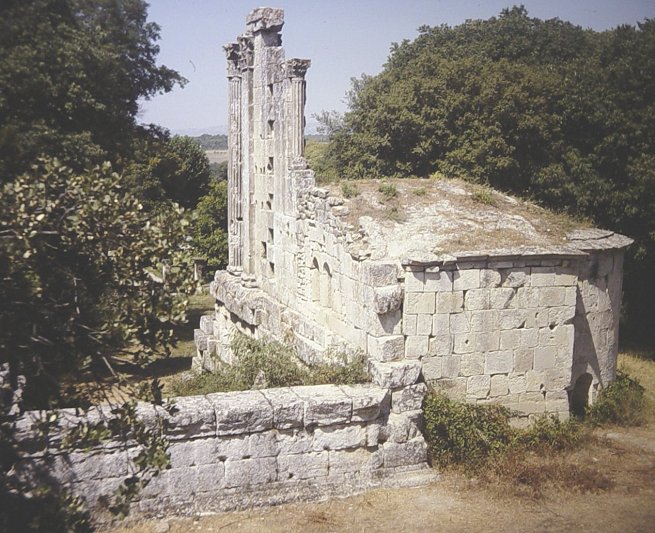 Römischer Tempel in Vernègues 