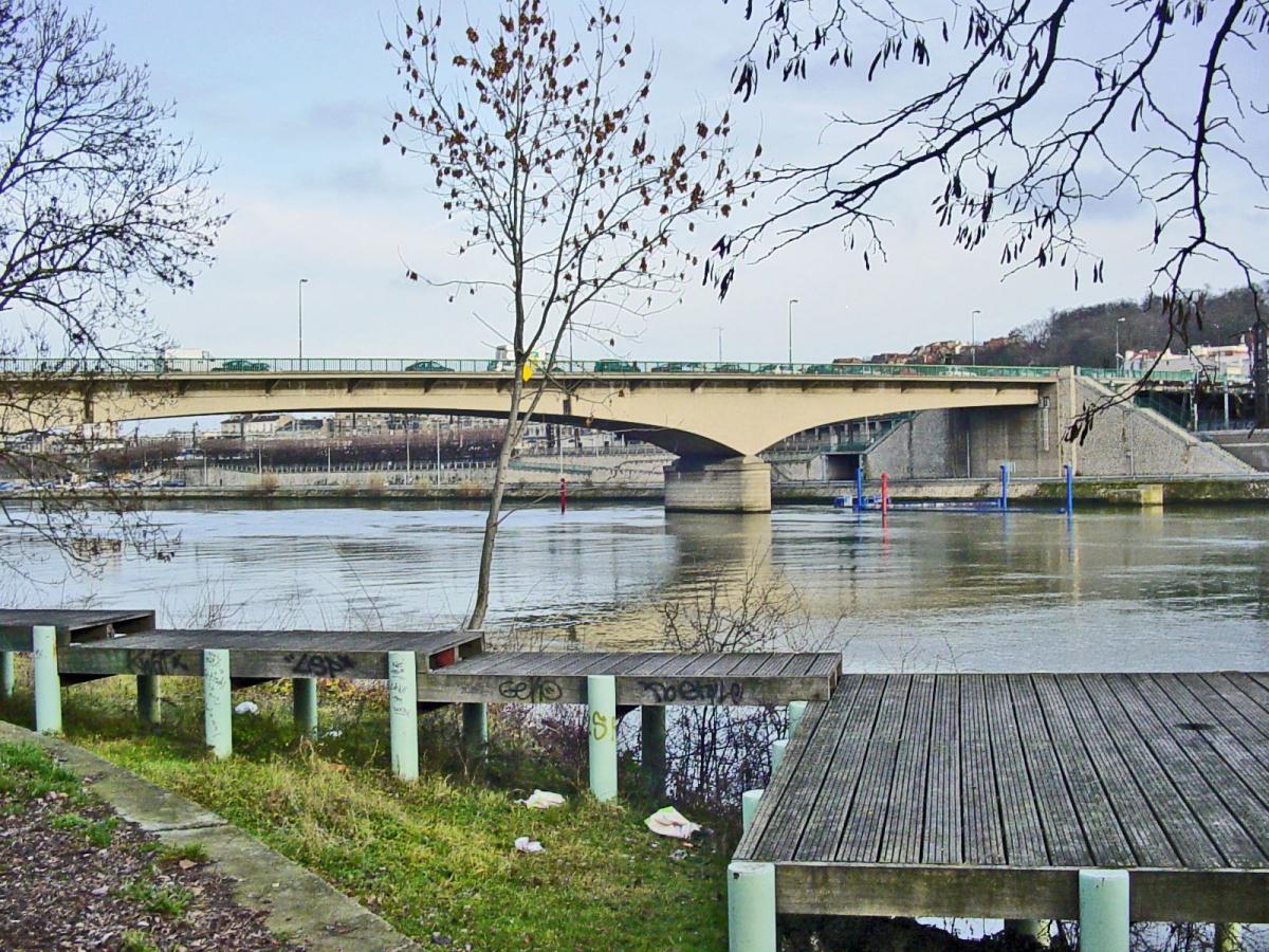 Brücke in Villeneuve-Saint-Georges 