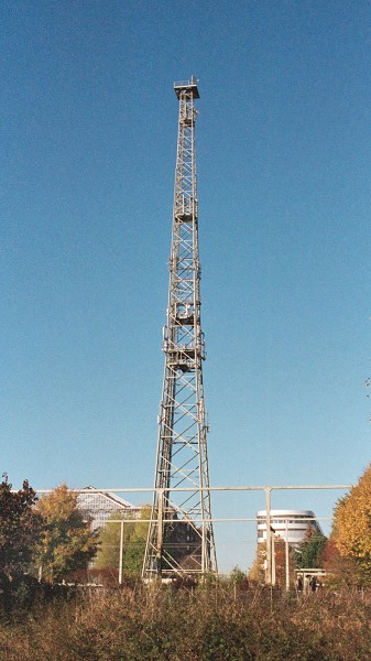 Stuttgart-Möhringen directional radio tower 