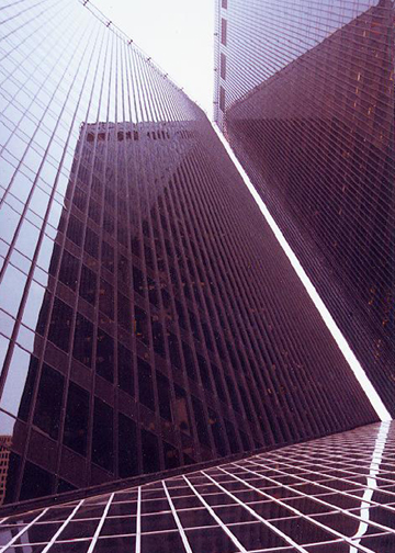 Pennzoil Place, Houston, with 3 meter (10 foot) gap between structures 