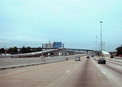 Construction of Beltway 8/US 59 (Future IH 69) interchange in NE Houston 